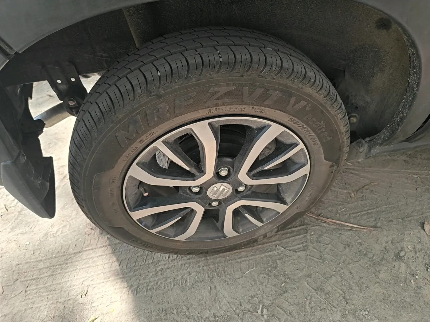 2025 Maruti S PRESSO VXI Plus AMT, Petrol, Automatic, 3,405 km, tyre