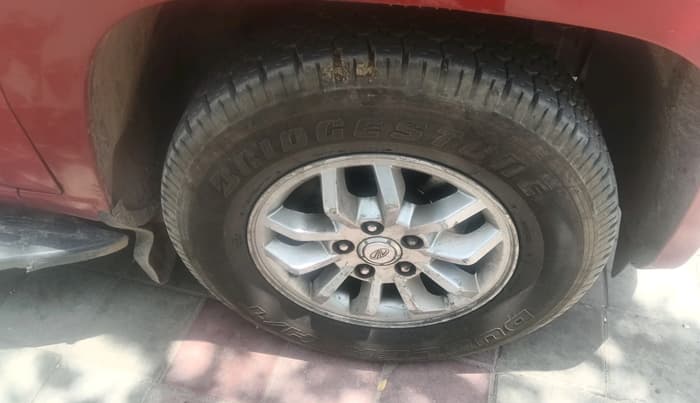 2016 Mahindra TUV300 T8, Diesel, Manual, 69,062 km, tyre