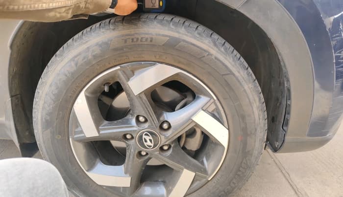2019 Hyundai VENUE SX PLUS 1.0 TURBO DCT, Petrol, Automatic, 99,950 km, tyre