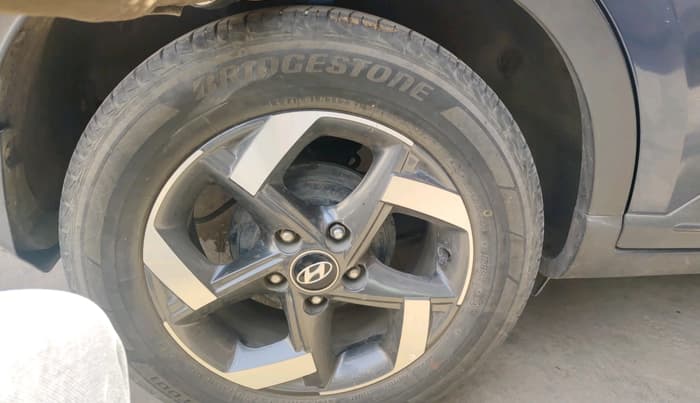 2019 Hyundai VENUE SX PLUS 1.0 TURBO DCT, Petrol, Automatic, 99,950 km, tyre