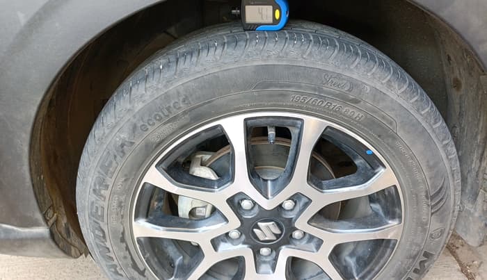 2024 Maruti XL6 ZETA CNG, CNG, Manual, 13,902 km, tyre