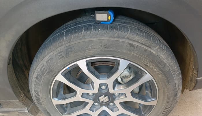 2024 Maruti XL6 ZETA CNG, CNG, Manual, 13,902 km, tyre