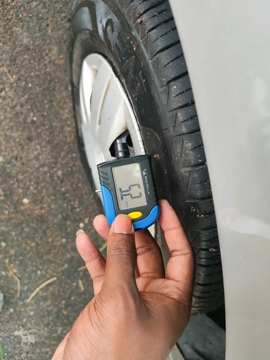 2023 Maruti Alto VXI, Petrol, Manual, 14,985 km, tyre