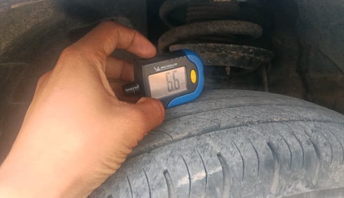 2023 Mahindra XUV300 W6 1.2 PETROL, Petrol, Manual, 15,436 km, tyre