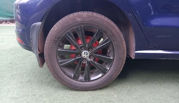 2013 Volkswagen Polo HIGHLINE1.2L, Petrol, Manual, 69,930 km, tyre