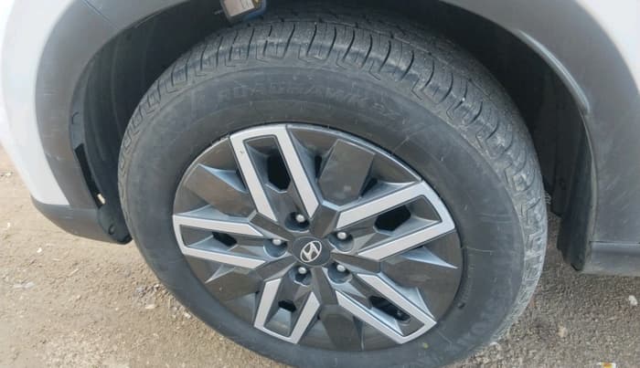 2023 Hyundai VENUE S (O) 1.0 Turbo Petrol DCT, Petrol, Automatic, 34,136 km, tyre