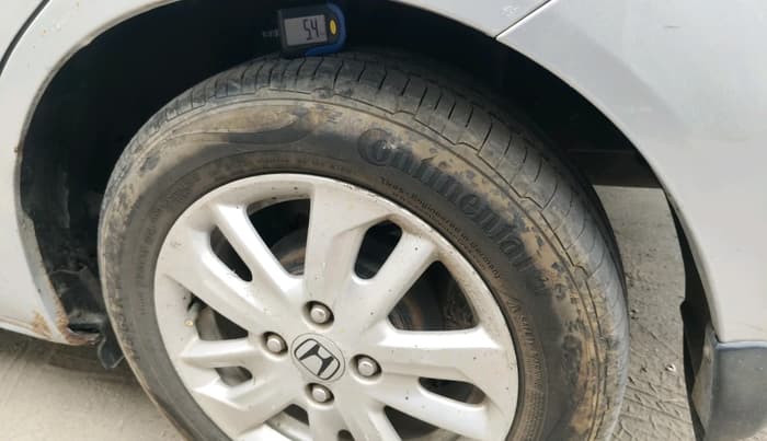 2014 Honda Amaze 1.5L I-DTEC VX, Diesel, Manual, 85,799 km, tyre