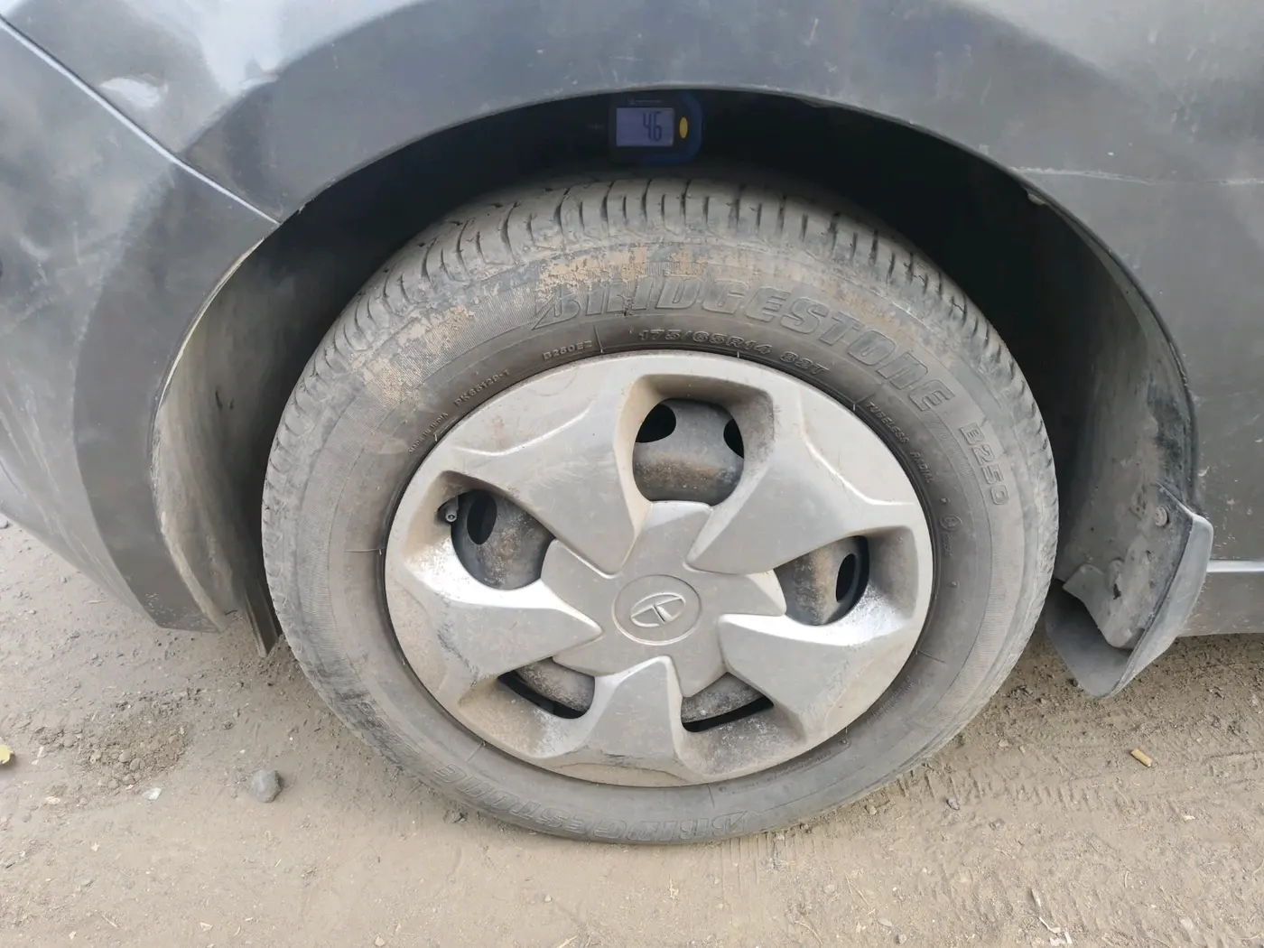 2021 Tata Tiago XT (O) PETROL, Petrol, Manual, 46,443 km, tyre