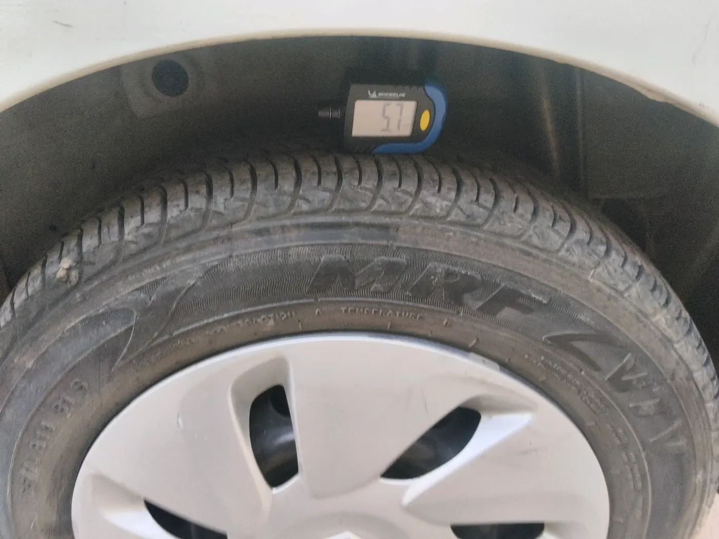 2016 Maruti Celerio VXI AMT, Petrol, Automatic, 45,908 km, tyre