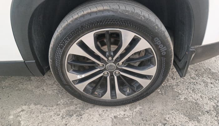 2021 MG HECTOR PLUS SHARP 1.5 PETROL TURBO HYBRID MT 6-STR, Petrol, Manual, 1,46,941 km, tyre