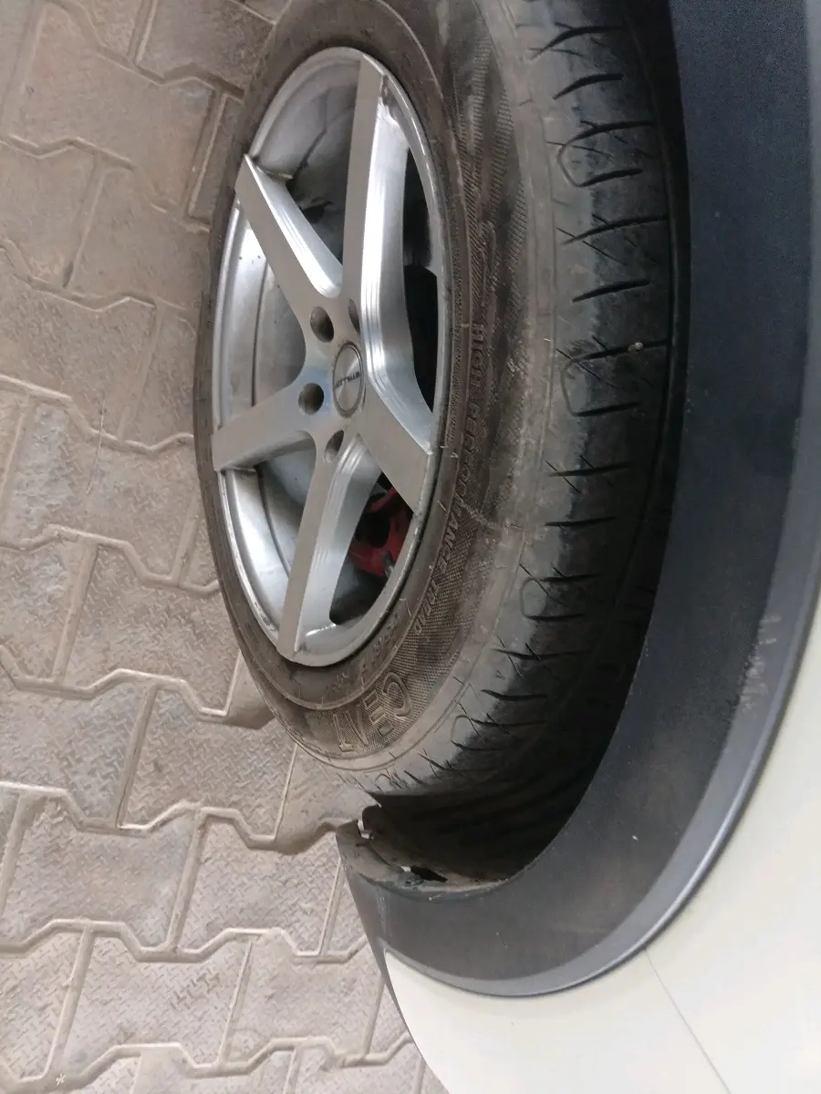 2019 Mahindra XUV300 W6 1.5 DIESEL, Diesel, Manual, 96,039 km, tyre