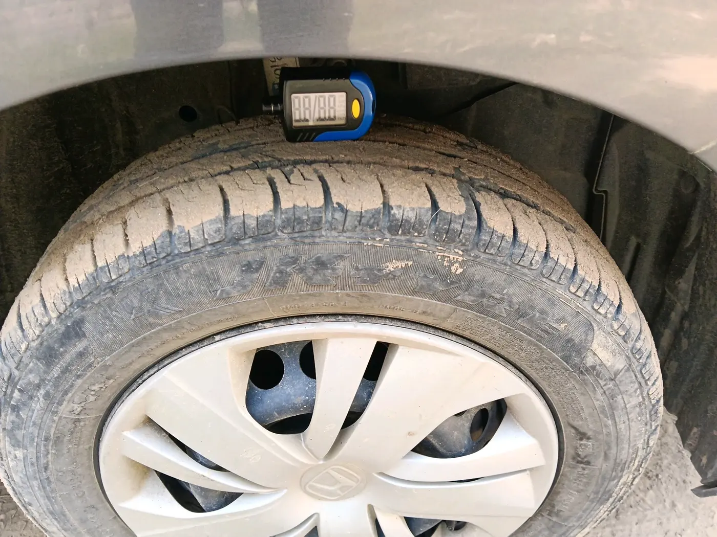 2019 Honda Amaze 1.2L I-VTEC S, Petrol, Manual, 1,43,420 km, tyre