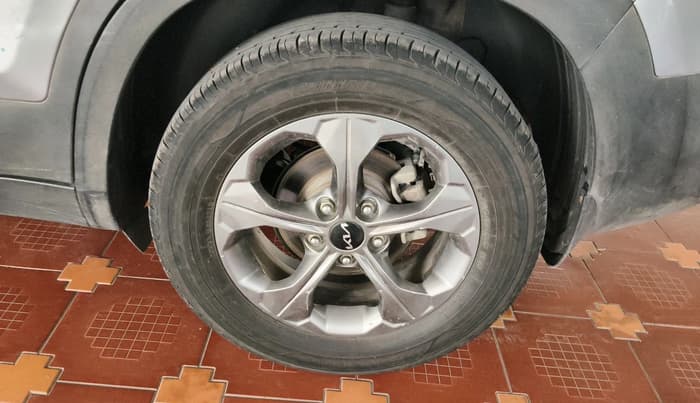2021 KIA SELTOS HTK PLUS 1.5 DIESEL, Diesel, Manual, 1,52,728 km, tyre