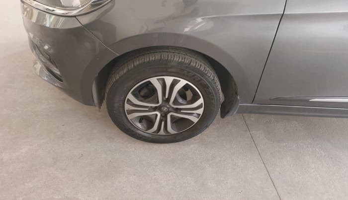 2024 Tata Tiago XT Rhythm CNG, CNG, Manual, 31,749 km, tyre