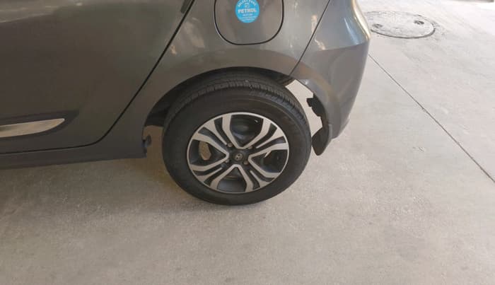 2024 Tata Tiago XT Rhythm CNG, CNG, Manual, 31,749 km, tyre