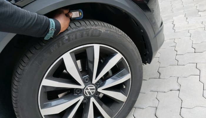 2021 Volkswagen T-ROC 1.5 TSI AT, Petrol, Automatic, 62,078 km, tyre