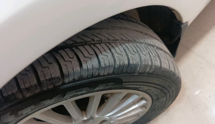2015 Tata Zest XT PETROL, Petrol, Manual, 75,750 km, tyre