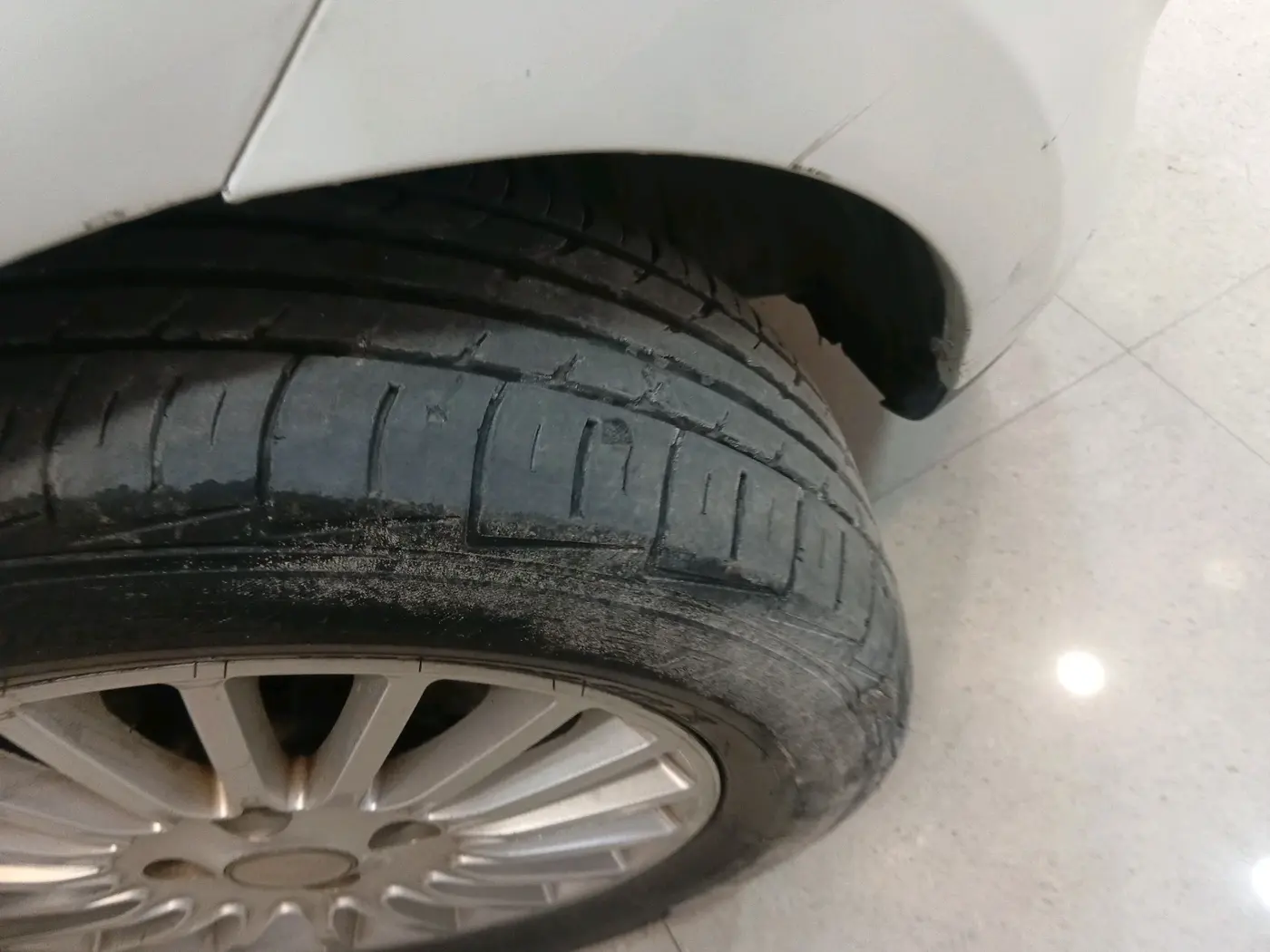 2015 Tata Zest XT PETROL, Petrol, Manual, 75,750 km, tyre