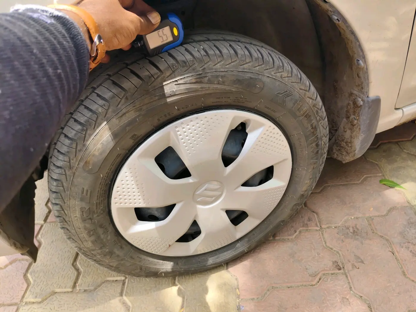 2024 Maruti Alto K10 VXi (O), Petrol, Manual, 8,053 km, tyre