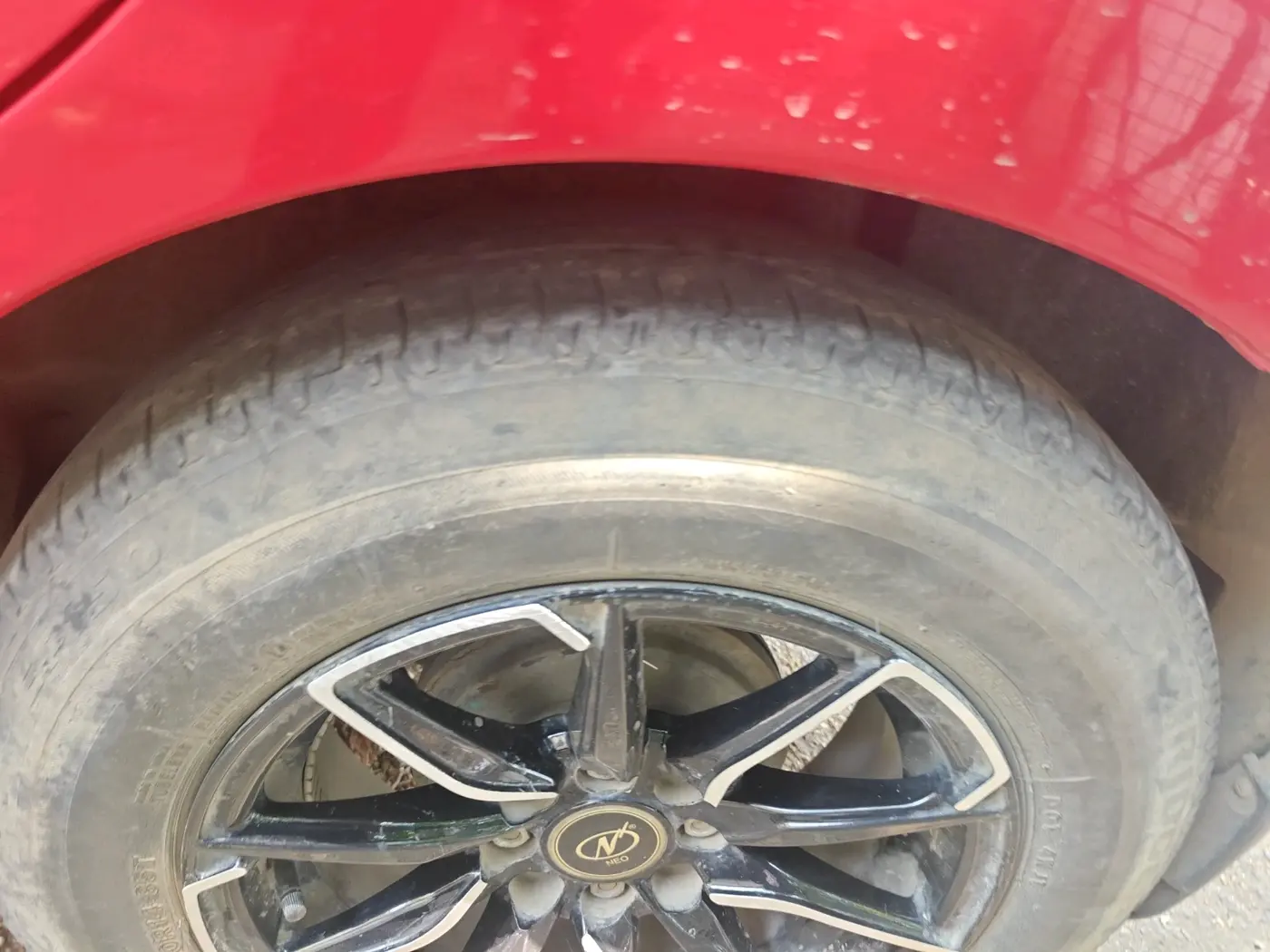 2020 Maruti Swift VXI, Petrol, Manual, 61,576 km, tyre