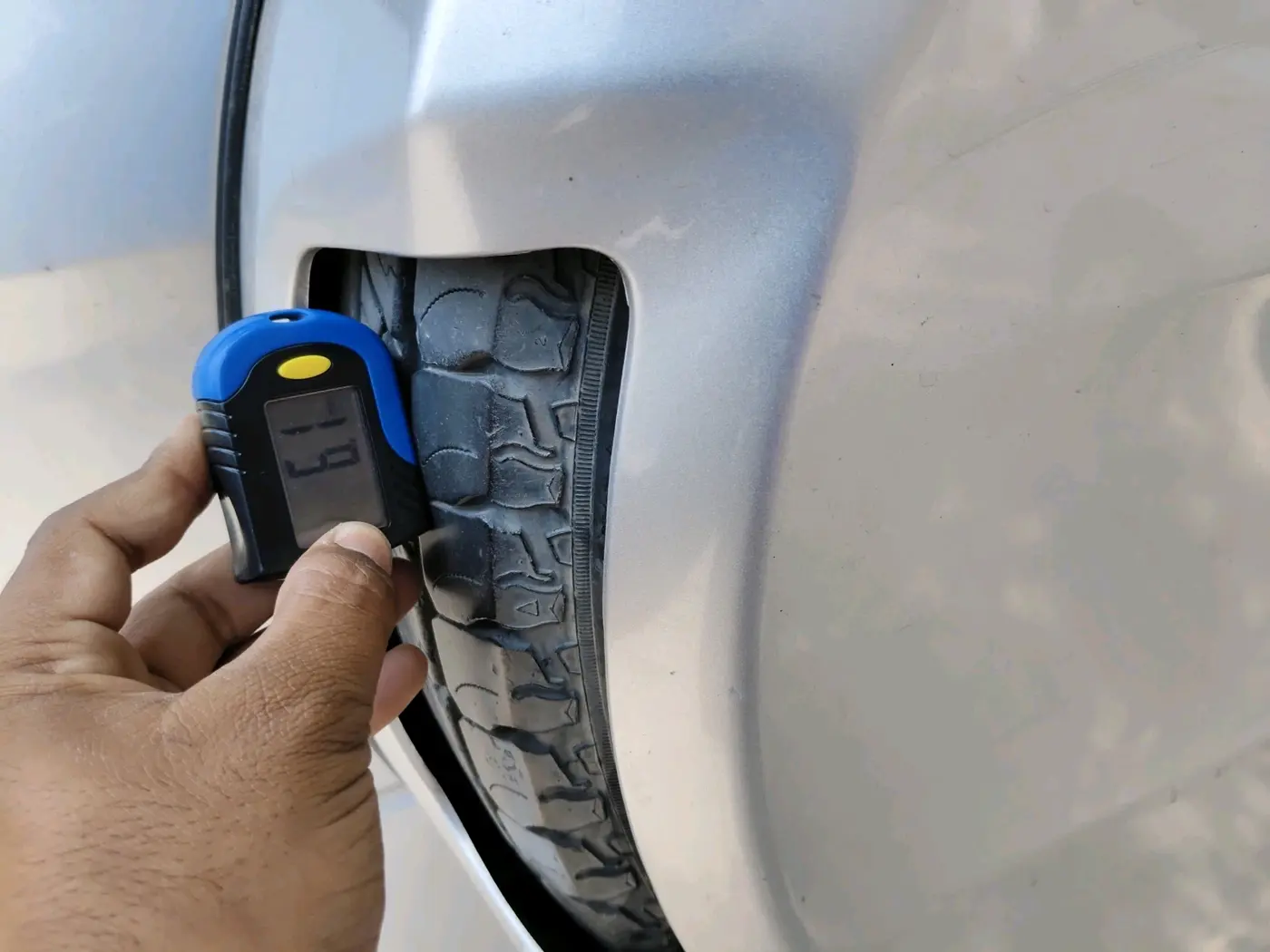 2017 Mahindra TUV300 T8, Diesel, Manual, 1,11,586 km, tyre