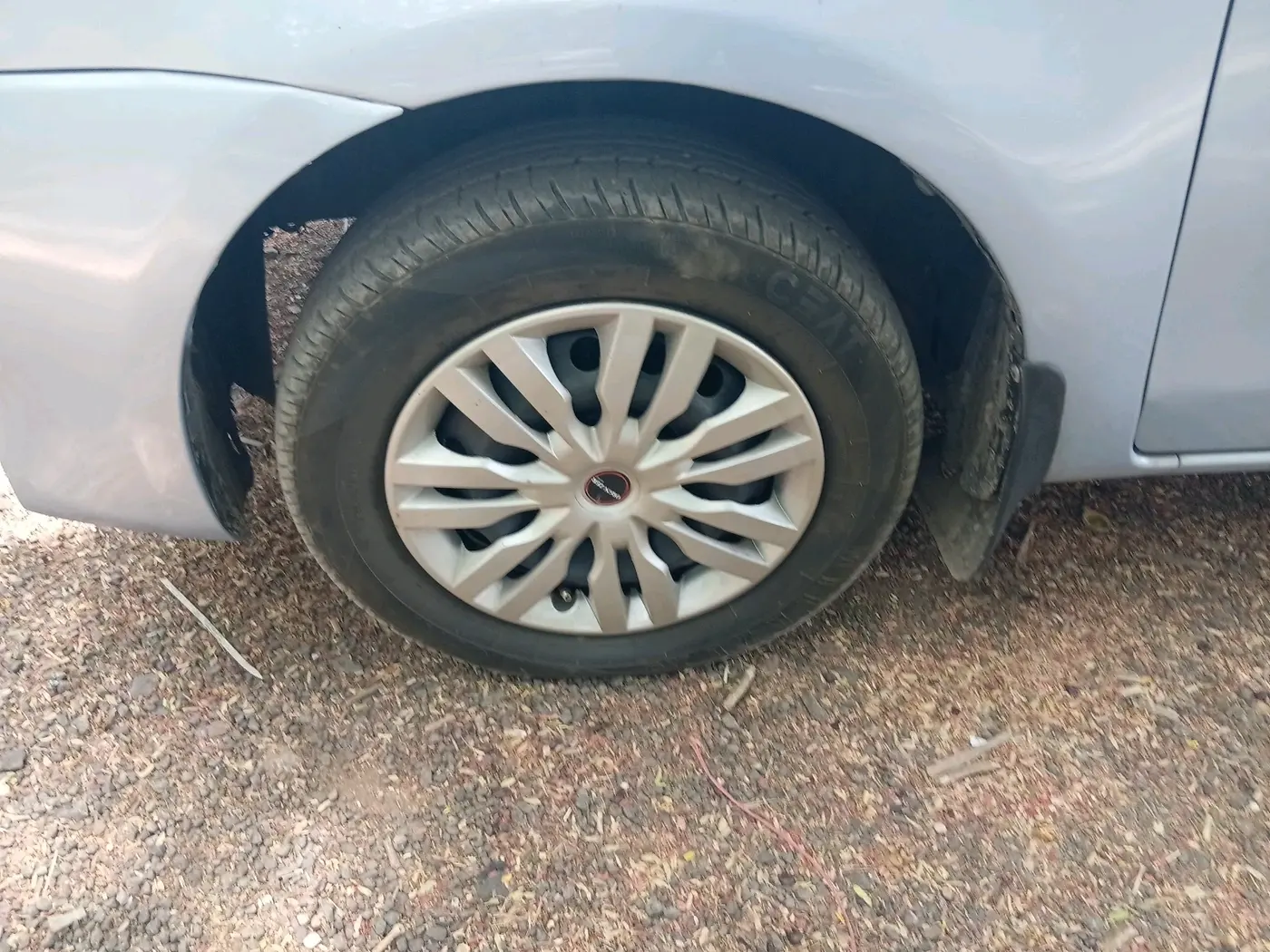 2012 Toyota Etios Liva G, Petrol, Manual, 69,550 km, tyre