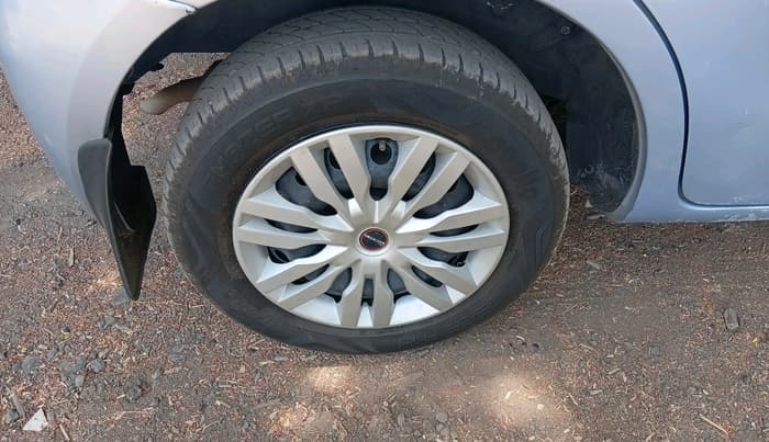 2012 Toyota Etios Liva G, Petrol, Manual, 69,550 km, tyre