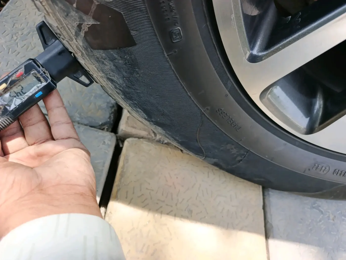 2025 Mahindra SCORPIO-N Z8 L DIESEL AT 4WD 7 STR, Diesel, Automatic, 26,049 km, tyre