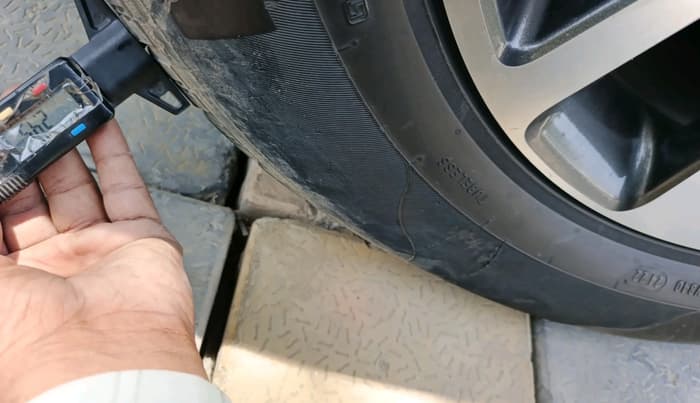 2025 Mahindra SCORPIO-N Z8 L DIESEL AT 4WD 7 STR, Diesel, Automatic, 26,049 km, tyre