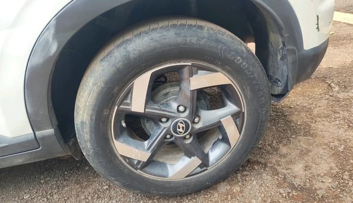 2020 Hyundai VENUE SX 1.5 CRDI, Diesel, Manual, 1,04,284 km, tyre