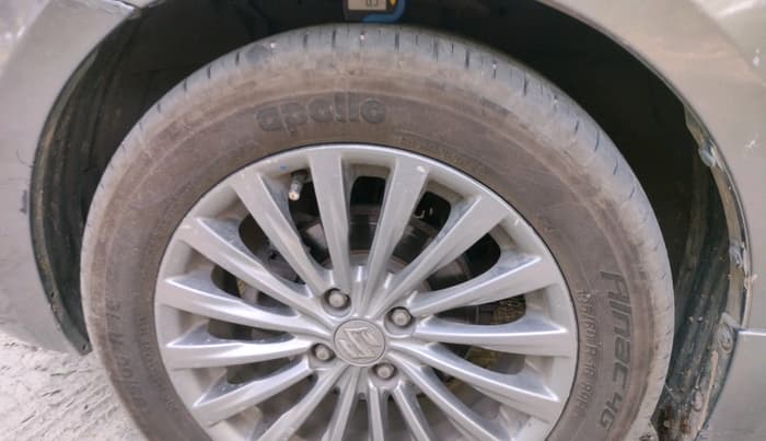 2017 Maruti Ciaz ALPHA 1.4 PETROL, Petrol, Manual, 96,935 km, tyre