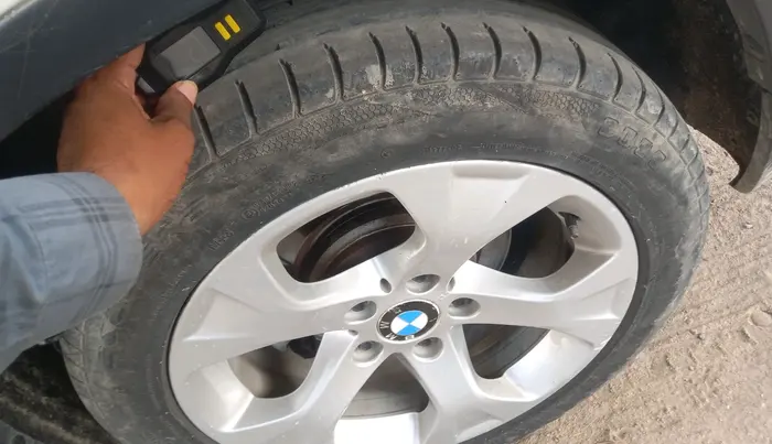 2012 BMW X1 sDrive20d, Diesel, Automatic, 1,25,912 km, tyre