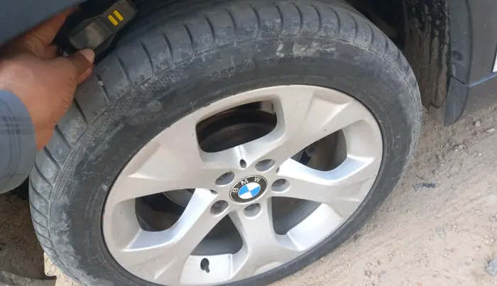 2012 BMW X1 sDrive20d, Diesel, Automatic, 1,25,912 km, tyre