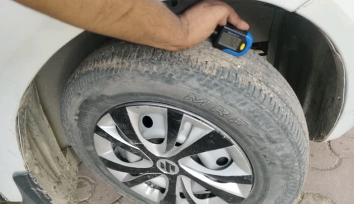 2011 Maruti Swift VXI, CNG, Manual, 1,04,898 km, tyre