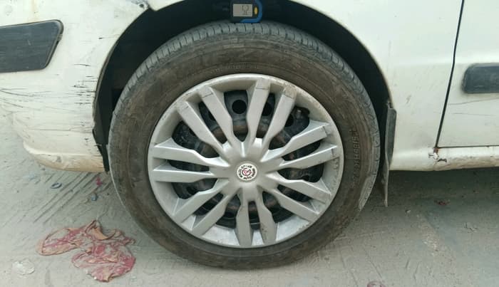 2014 Hyundai Santro Xing GL PLUS, CNG, Manual, 72,852 km, tyre