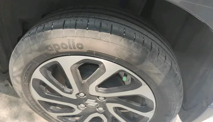 2023 Maruti Baleno ALPHA PETROL 1.2, Petrol, Manual, 61,328 km, tyre