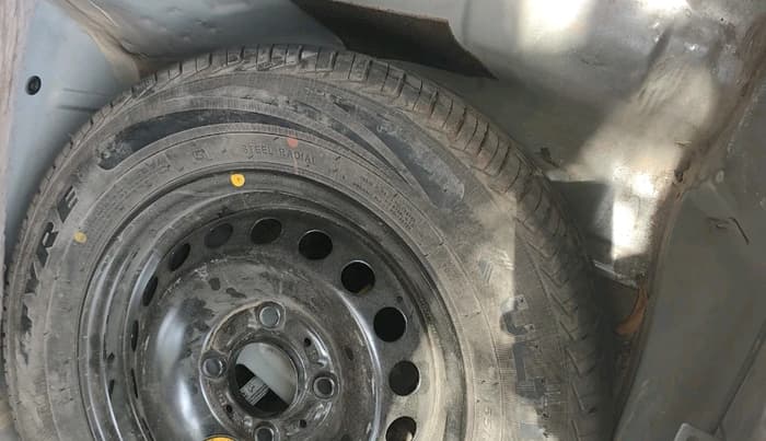 2021 Tata Tiago XT PETROL, Petrol, Manual, 1,14,592 km, tyre