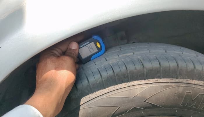 2012 Maruti Swift Dzire VXI, CNG, Manual, 82,313 km, tyre
