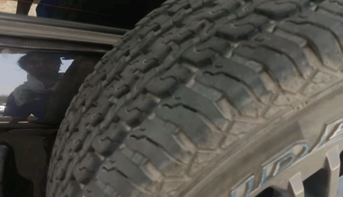 2022 Mahindra Thar LX HARD TOP 4WD MT, Diesel, Manual, 71,590 km, tyre
