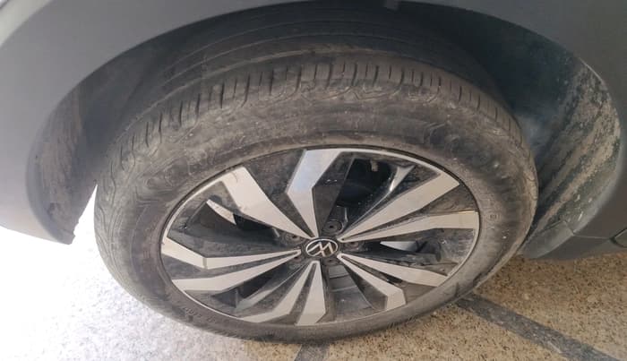 2022 Volkswagen TAIGUN GT PLUS 1.5 TSI DSG, Petrol, Automatic, 59,790 km, tyre