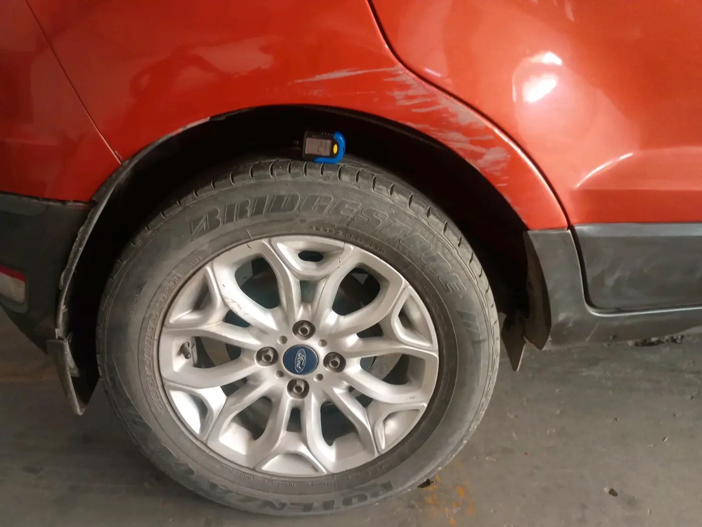 2013 Ford Ecosport TITANIUM 1.5L DIESEL, Diesel, Manual, 1,31,721 km, tyre