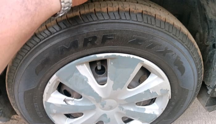 2011 Maruti Swift Dzire VXI, Petrol, Manual, 68,413 km, tyre