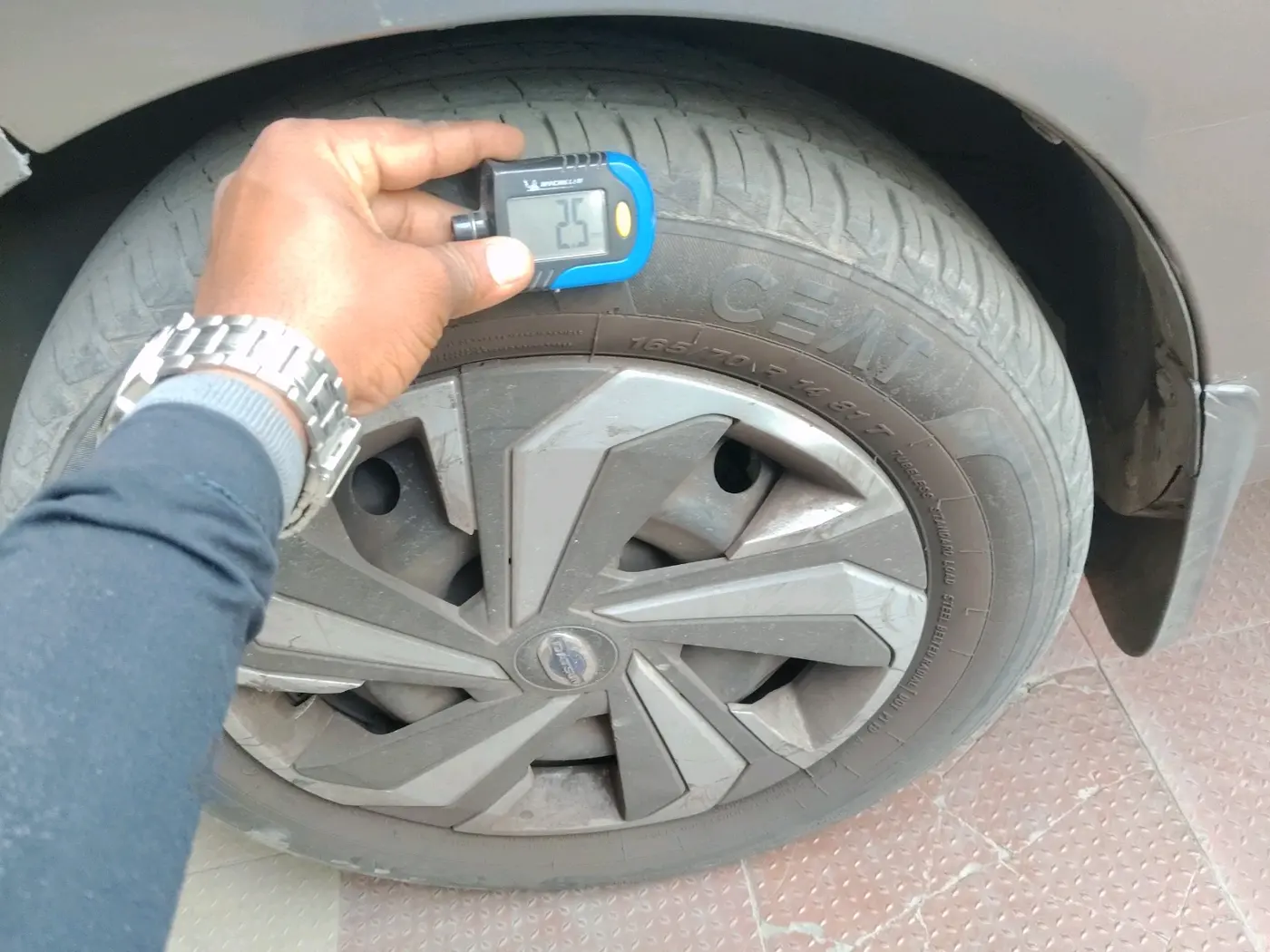 2021 Datsun Redi Go T(O), Petrol, Manual, 42,810 km, tyre