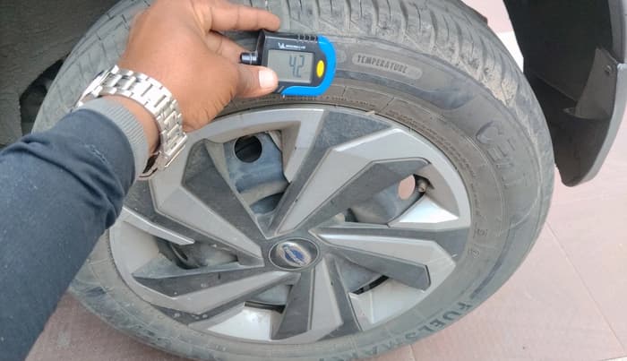 2021 Datsun Redi Go T(O), Petrol, Manual, 42,810 km, tyre