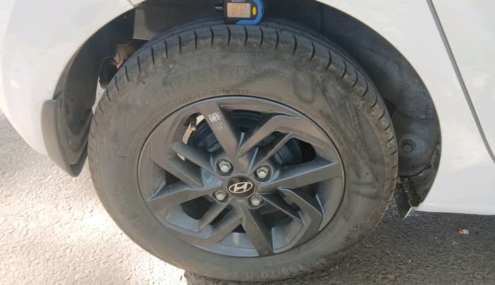2022 Hyundai GRAND I10 NIOS SPORTZ 1.2 KAPPA VTVT CNG, CNG, Manual, 59,891 km, tyre