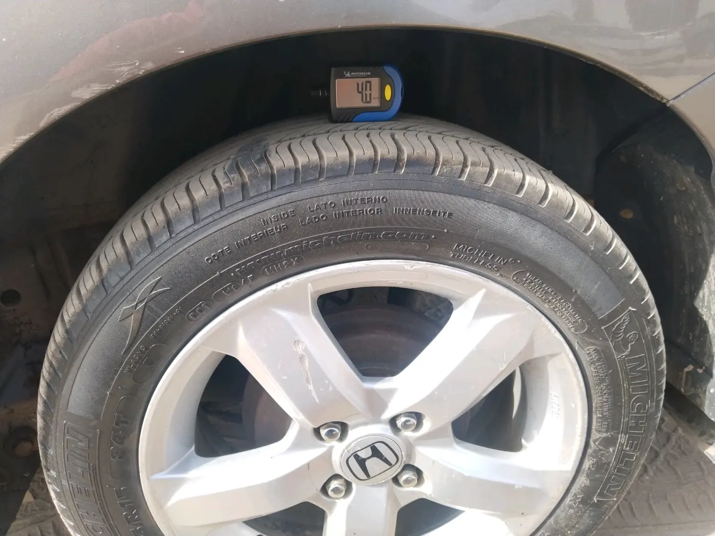2011 Honda City 1.5L I-VTEC V MT, Petrol, Manual, 1,20,385 km, tyre