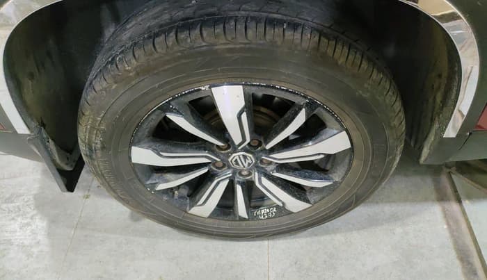 2020 MG HECTOR SHARP 2.0 DIESEL, Diesel, Manual, 65,089 km, tyre