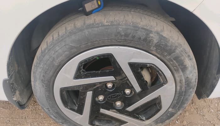 2023 Hyundai AURA S 1.2 CNG, CNG, Manual, 50,105 km, tyre