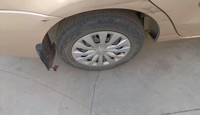 2011 Toyota Etios G, Petrol, Manual, 86,949 km, tyre