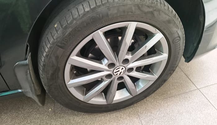 2019 Volkswagen Vento 1.2 TSI HIGHLINE PLUS AT, Petrol, Automatic, 57,434 km, tyre